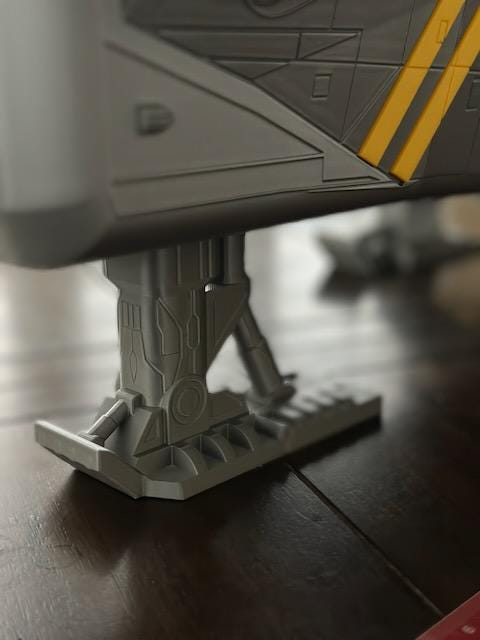 Massive 33 Inch Razor Crest Model | Interlocking Screw-Together Mandalorian Ship | Metallic Silver or Flat Gray Unpainted Toy Prop Kit