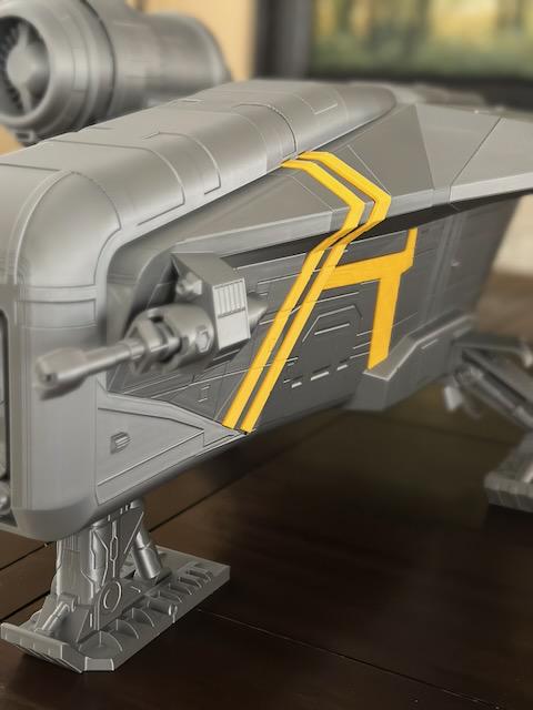 Massive 33 Inch Razor Crest Model | Interlocking Screw-Together Mandalorian Ship | Metallic Silver or Flat Gray Unpainted Toy Prop Kit
